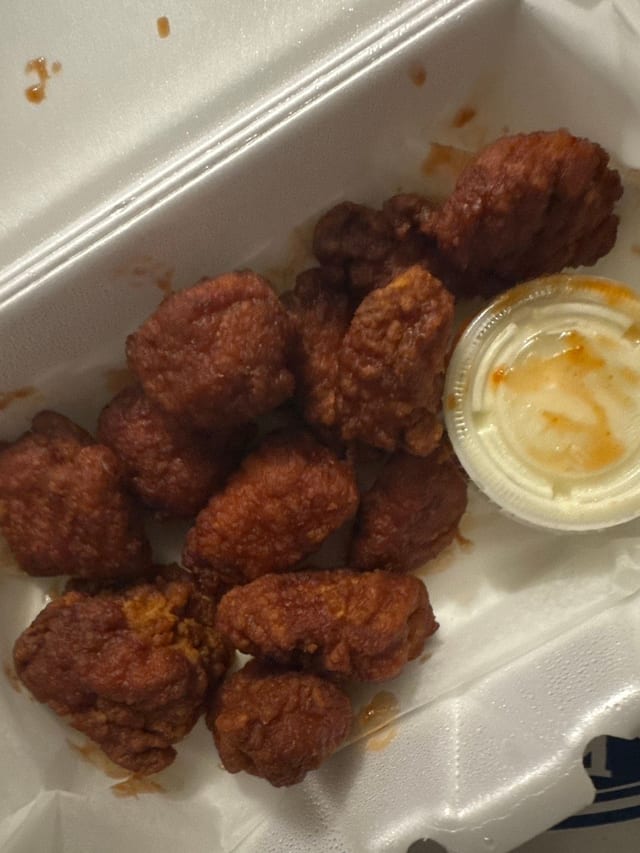 1/2 lb Boneless Chicken Wings.