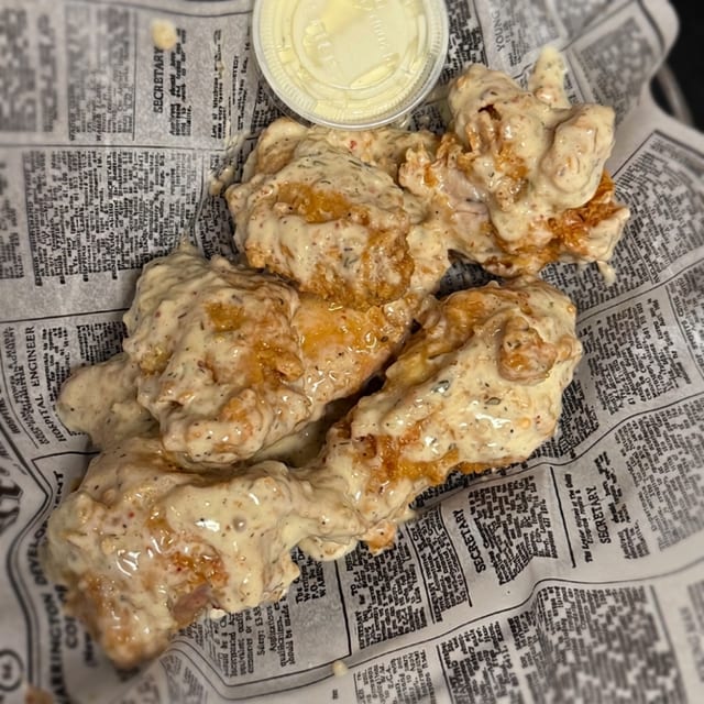 6 Bone-In Chicken Wings (per 6).