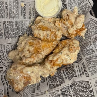 6 Bone-In Chicken Wings (per 6)